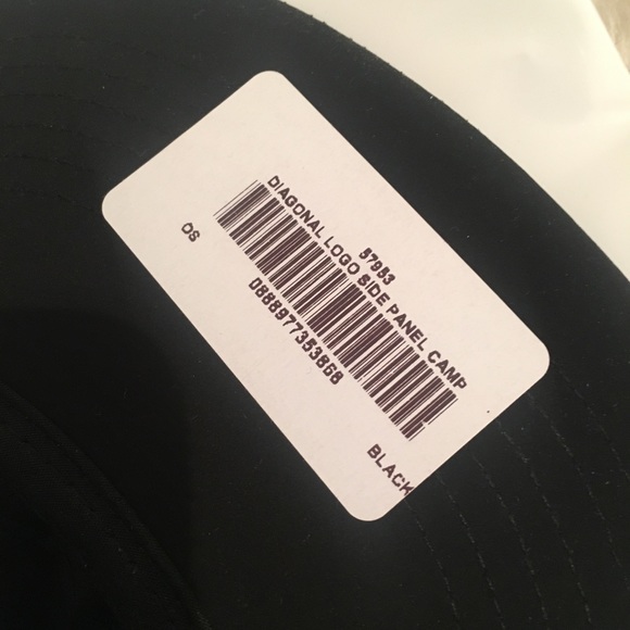 💯authentic SUPREME logo camp hat - Picture 5 of 6